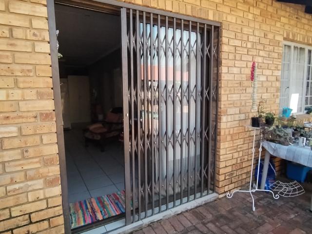 Apartment for rent in Doornpoort, Gauteng