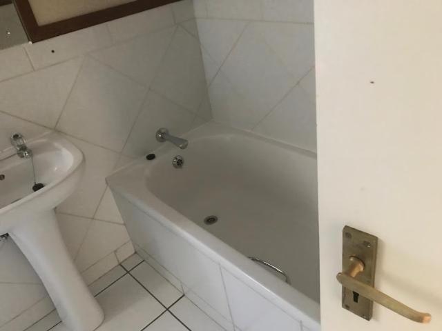 Apartment for rent in Douglasdale, Randburg