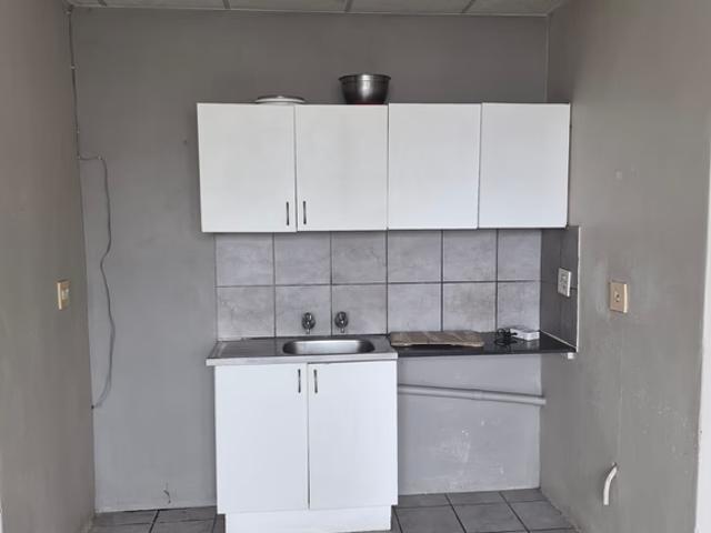 Apartment for rent in Seaview, Kwazulu-natal