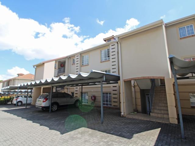Apartment for rent in Blairgowrie, Johannesburg