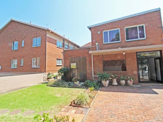 Apartment for rent in Blairgowrie, Johannesburg