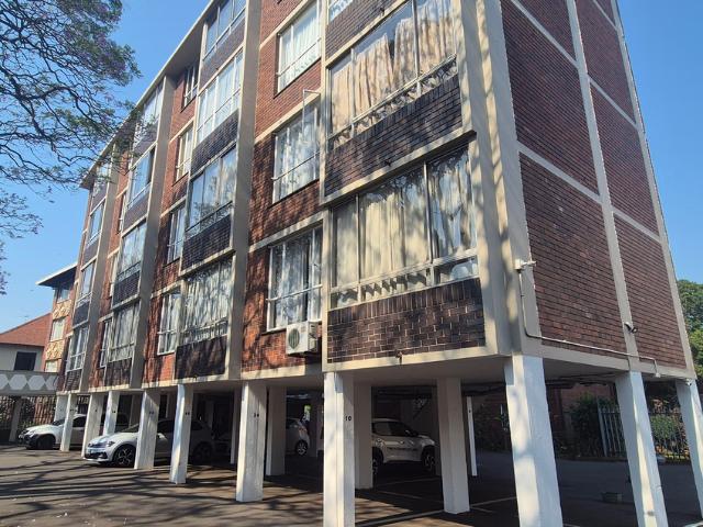 Apartment for rent in Westridge, Durban