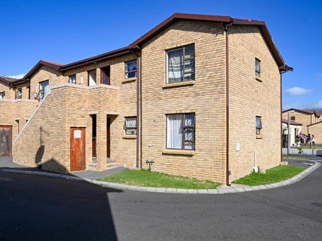 Apartment for rent in Strand, Western Cape