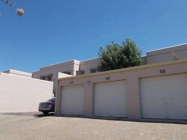 Apartment for rent in Cape Town Ward 77, Cape Town