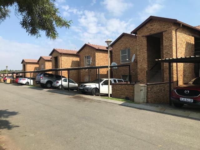 Apartment for rent in Nooitgedacht, Gauteng