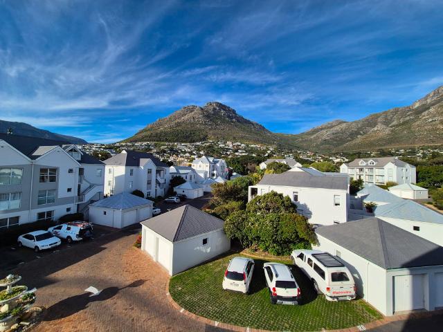 Apartment for rent in Kronendal Retirement Village, Hout Bay