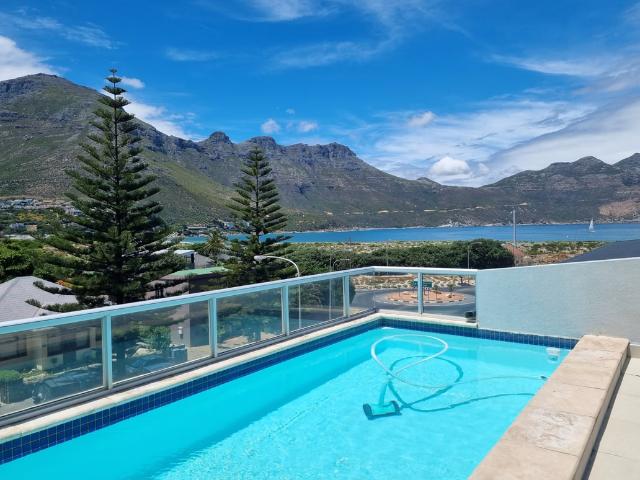 Apartment for rent in Kronendal Retirement Village, Hout Bay
