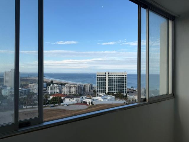 Apartment for rent in Humewood, Gqeberha (Port Elizabeth)