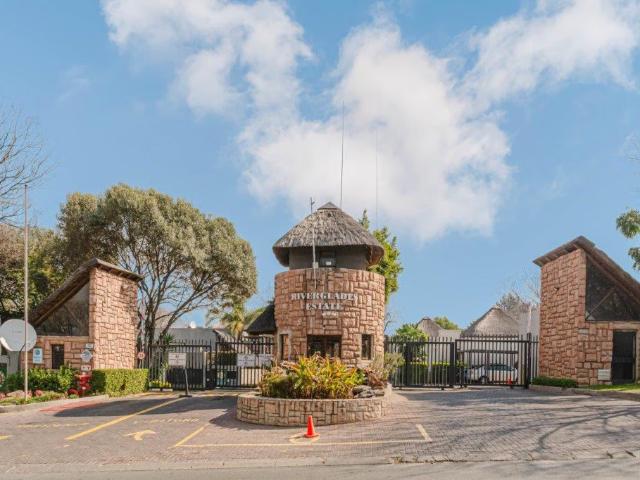 Apartment for rent in Jukskeipark, Randburg