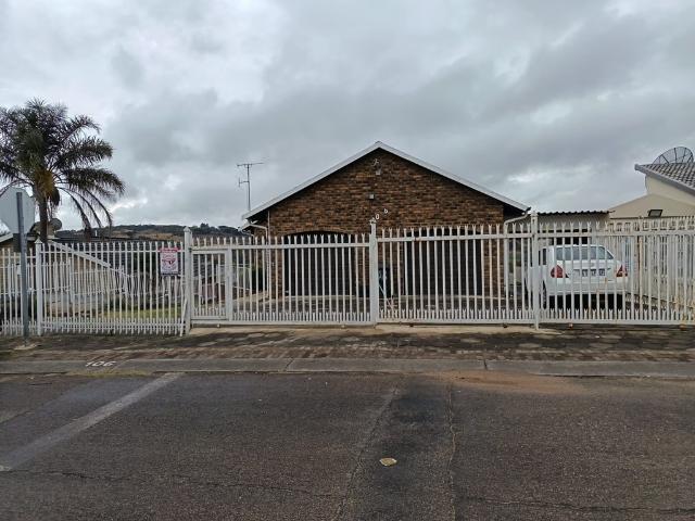 Apartment for rent in Waterkloof, Gauteng