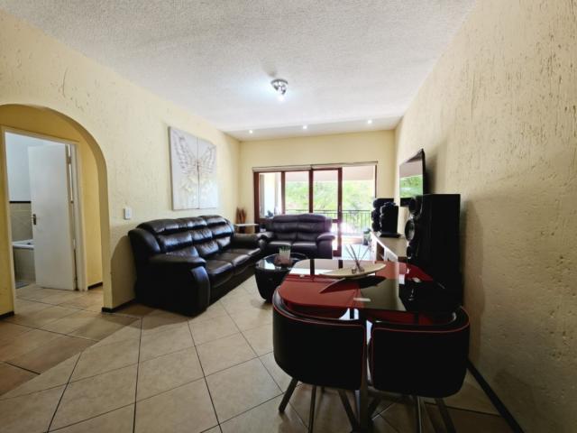Apartment for rent in Lone Hill, Randburg