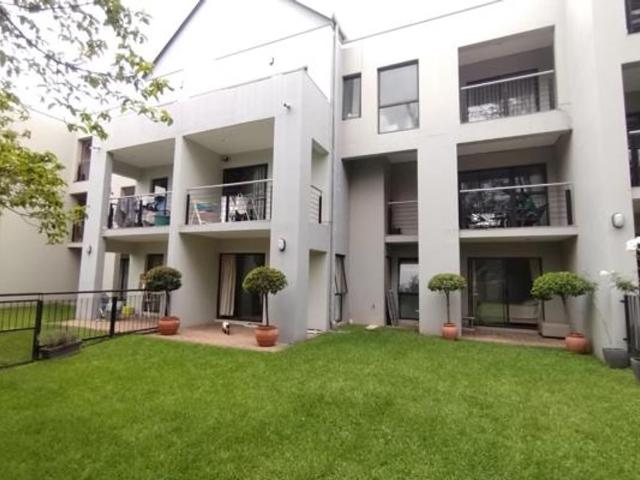 Apartment for rent in Magaliessig, Randburg