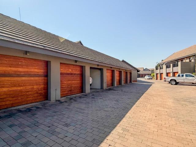 Apartment for rent in Hartbeespoort Dam Nature Reserve, North West