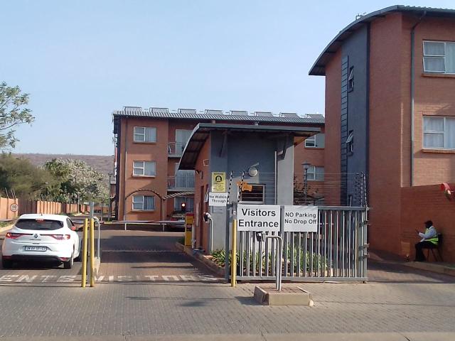 Apartment for rent in Waterkloof, Gauteng