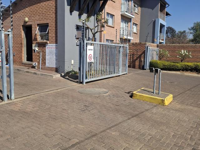 Apartment for rent in Waterkloof, Gauteng