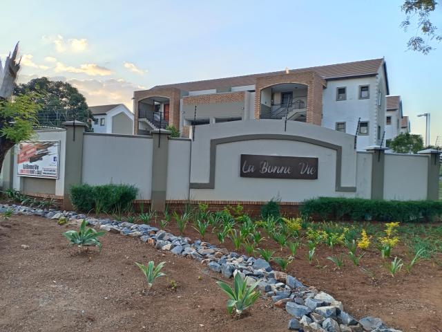 Apartment for rent in Waterkloof, Gauteng