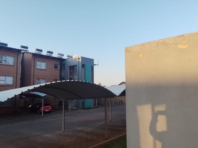 Apartment for rent in Waterkloof, Gauteng