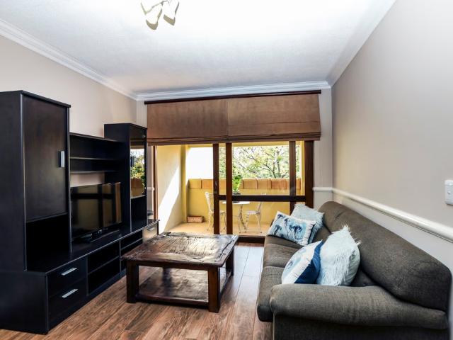Apartment for rent in Benmore Gardens, Sandton