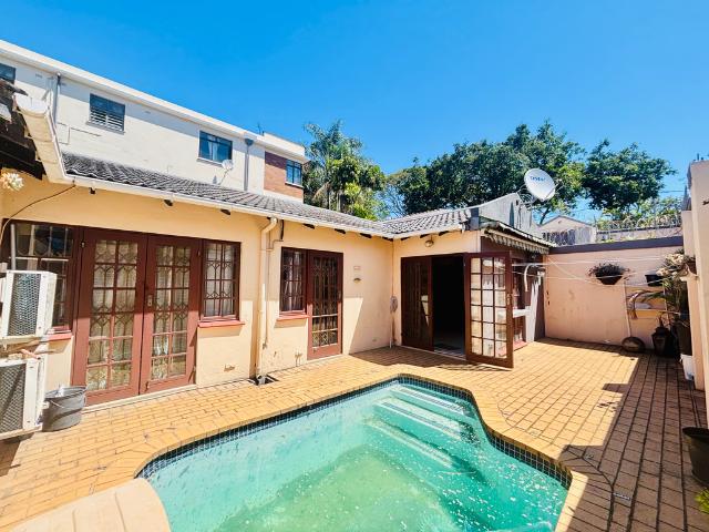 Apartment for rent in Berea, Durban