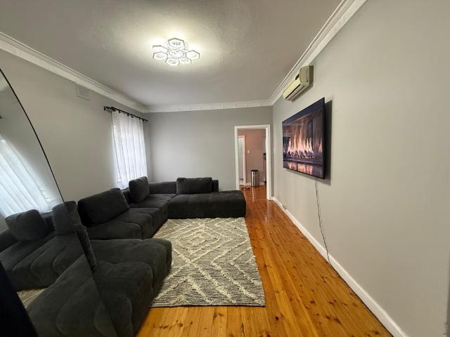 Apartment for rent in Seaview, Kwazulu-natal