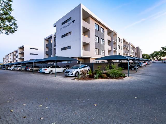 Apartment for rent in North & Sandton, Randburg