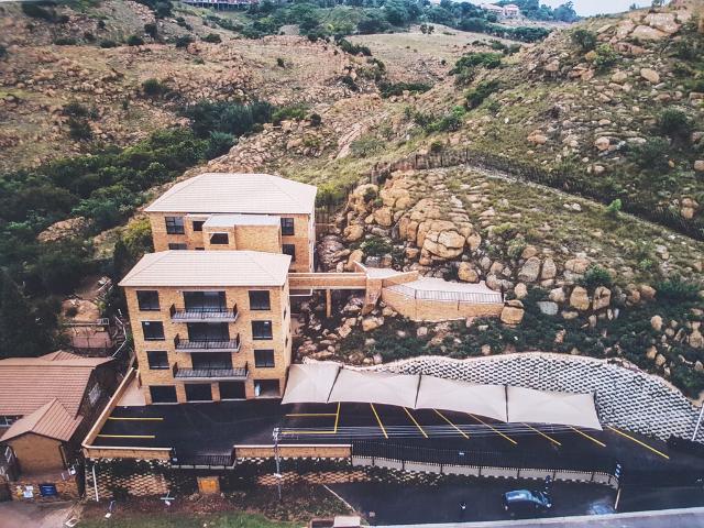 Apartment for rent in Oakdene, Vosloorus