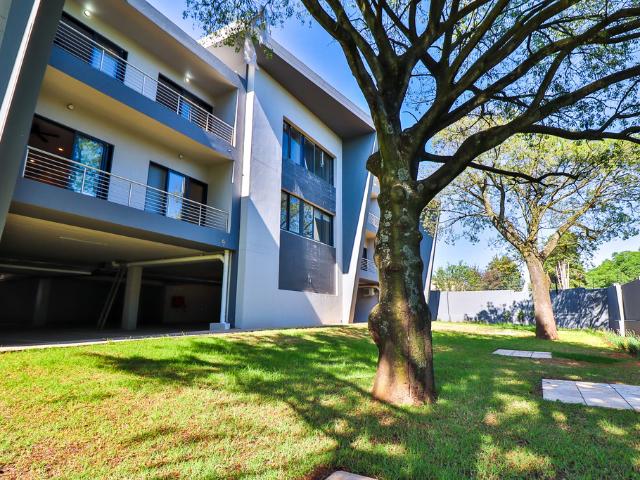 Apartment for rent in Oaklands, Johannesburg