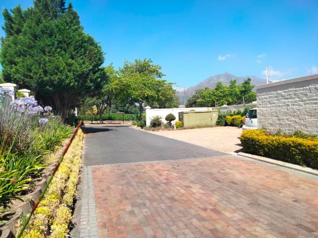 Apartment for rent in Pniel, Western Cape
