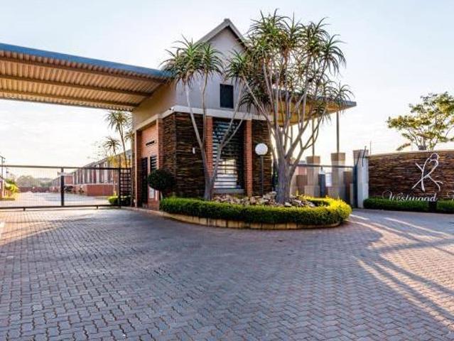 Apartment for rent in Waterkloof, Gauteng