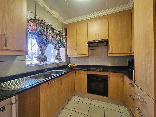 Apartment for rent in Rant-en-Dal, Mogale City Local Municipality