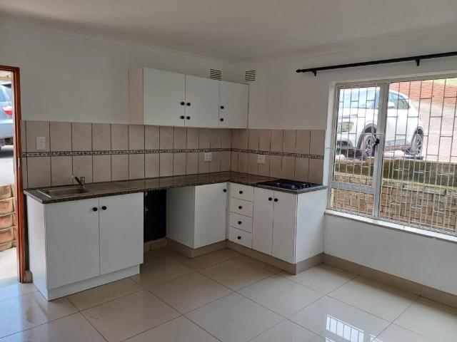 Apartment for rent in Seaview, Kwazulu-natal