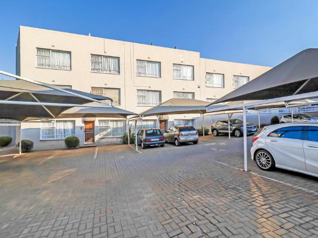 Apartment for rent in Risidale, Johannesburg