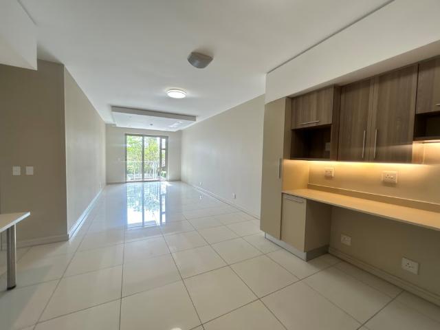 Apartment for rent in Parktown North, Rosebank