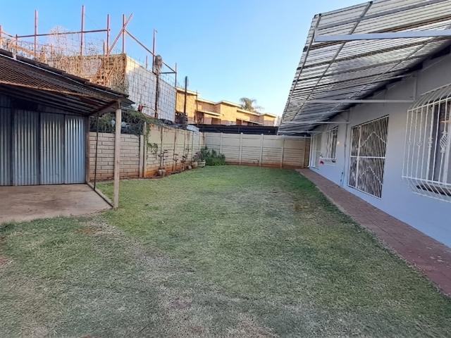 Apartment for rent in Tlhabane, North West
