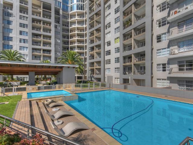 Apartment for rent in Johannesburg Ward 103, Sandton
