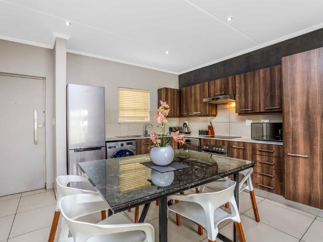 Apartment for rent in Atholl Gardens, Sandton