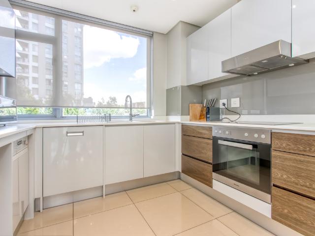 Apartment for rent in Atholl Gardens, Sandton