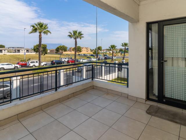 Apartment for rent in The Sandown, City of Cape Town
