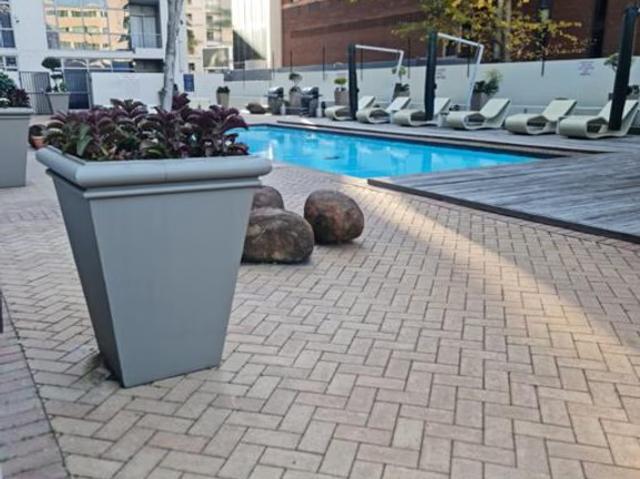 Apartment for rent in Johannesburg Ward 103, Sandton