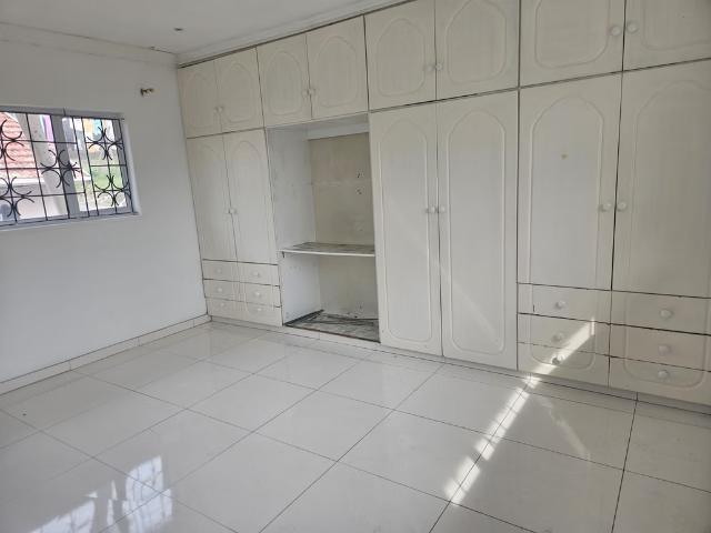 Apartment for rent in Chatsworth, Kwazulu-natal