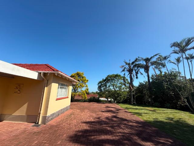 Apartment for rent in Beverley Hills, Durban