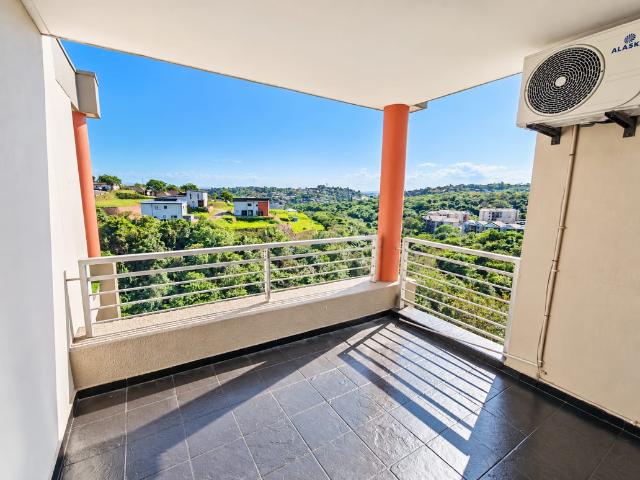Apartment for rent in Beverley Hills, Durban