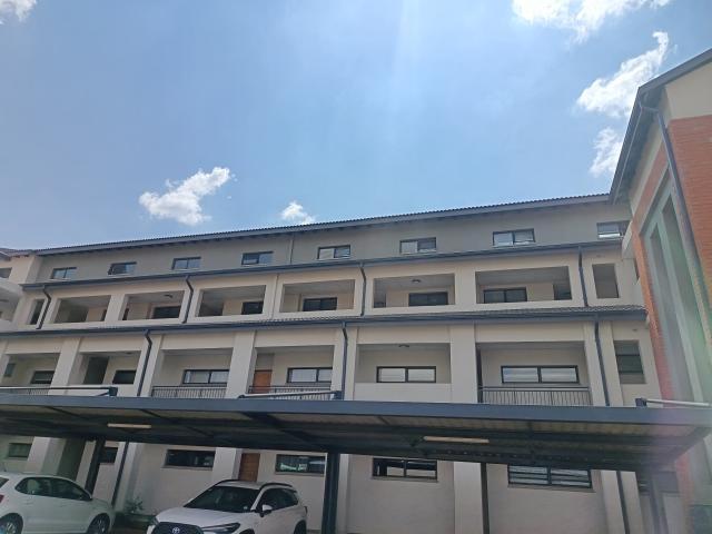 Apartment for rent in Wilgeheuwel, Roodepoort