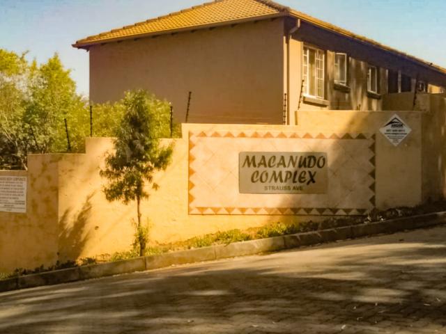 Apartment for rent in Nooitgedacht, Gauteng
