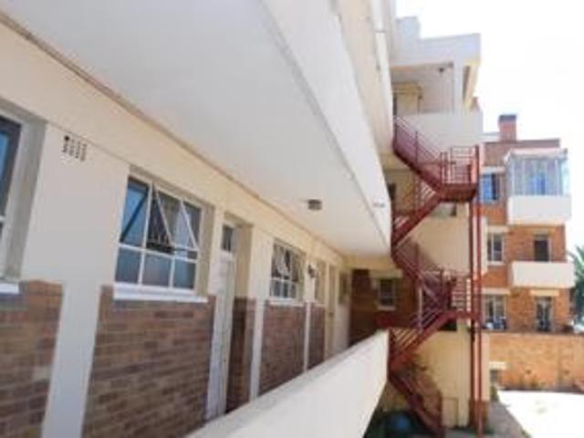Apartment for rent in Yeoville, Johannesburg