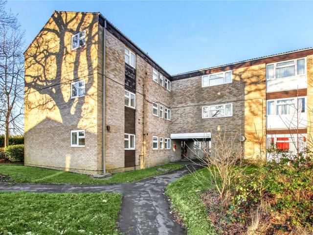 Apartment for rent in Hanworth, Bracknell