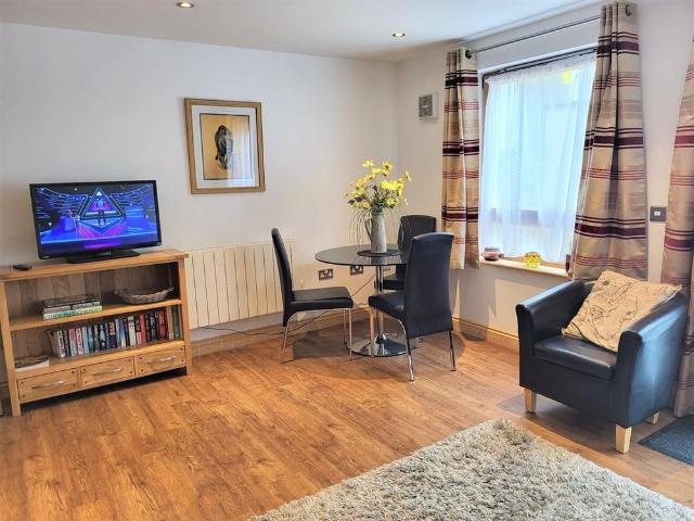 Apartment for rent in Lakenham, East Bank