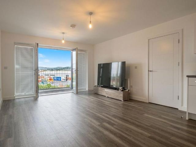 Apartment for rent in Linden, Gloucester