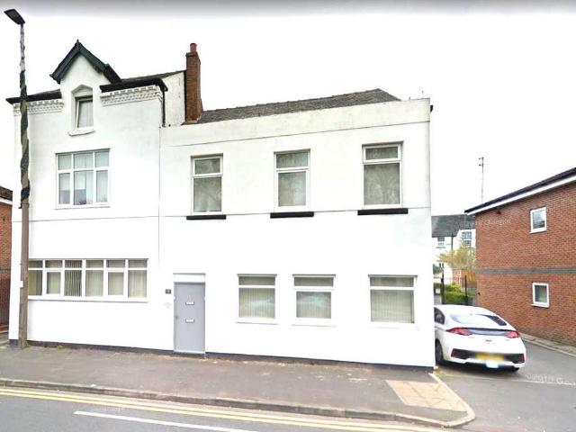 Flat for rent in Higher Irlam, Salford