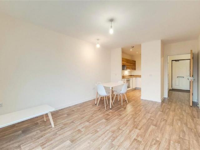 Apartment for rent in Bushey